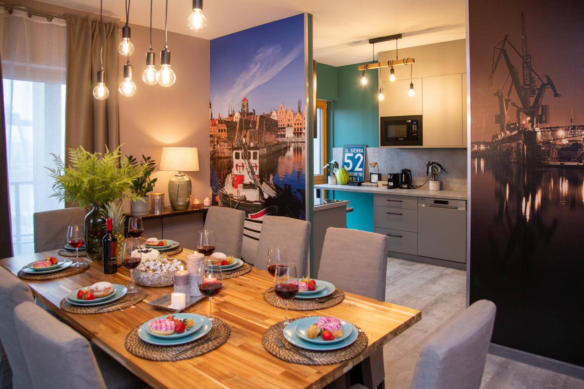 Premium 4 Rooms Apartment กดัญสก์ ภายนอก รูปภาพ