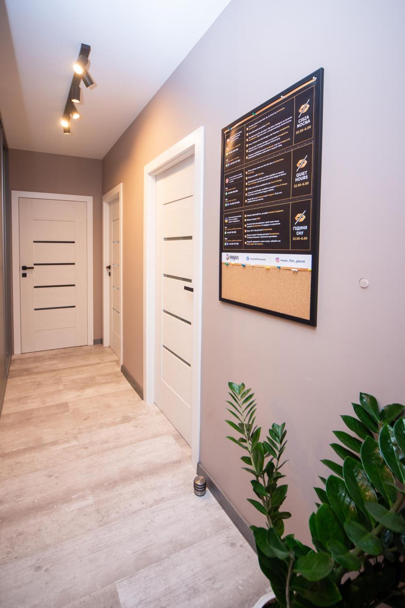 Premium 4 Rooms Apartment กดัญสก์ ภายนอก รูปภาพ