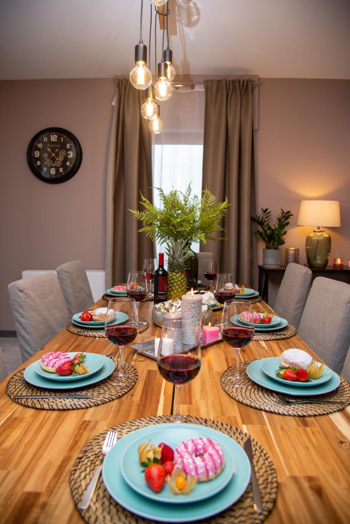 Premium 4 Rooms Apartment กดัญสก์ ภายนอก รูปภาพ