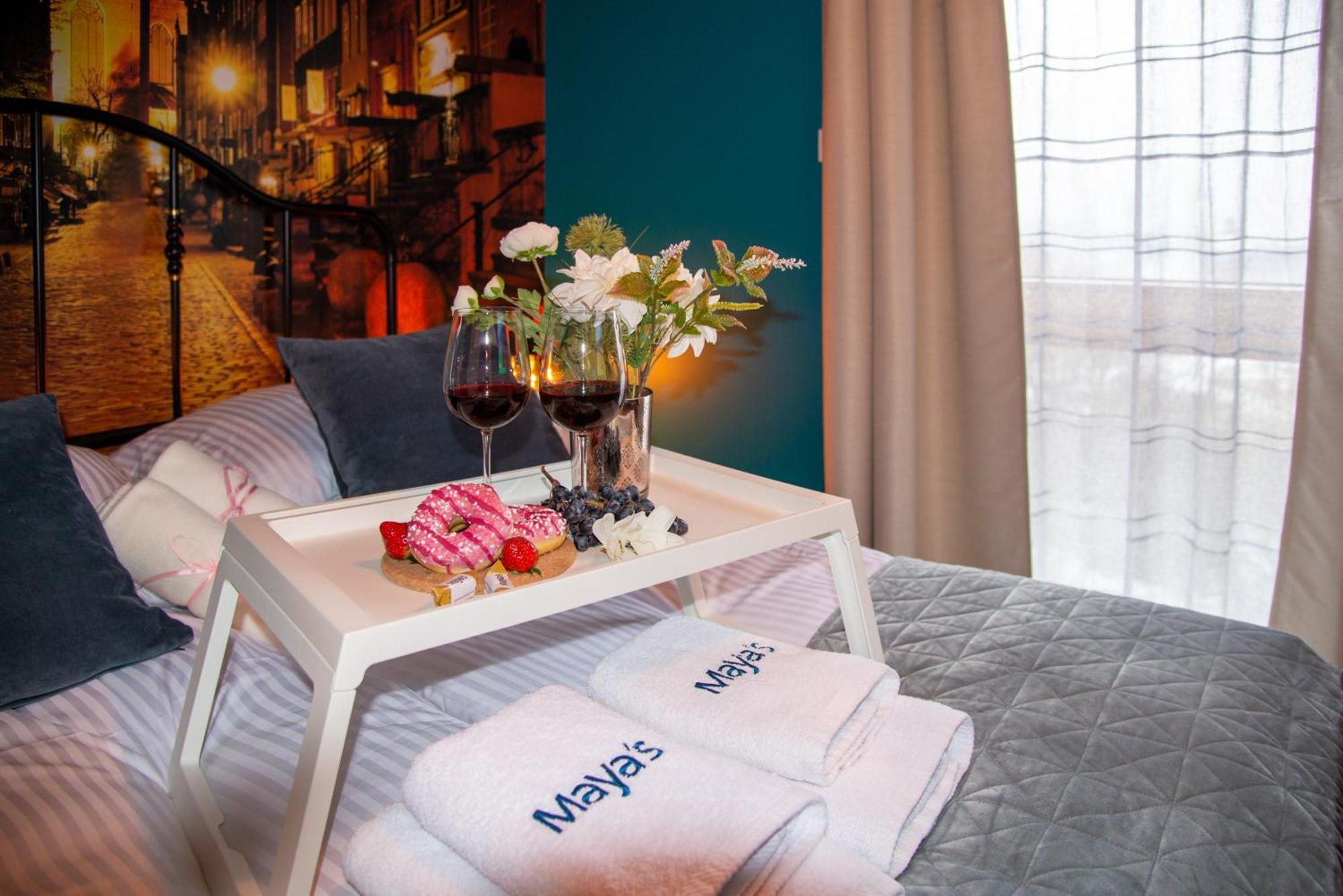 Premium 4 Rooms Apartment กดัญสก์ ภายนอก รูปภาพ