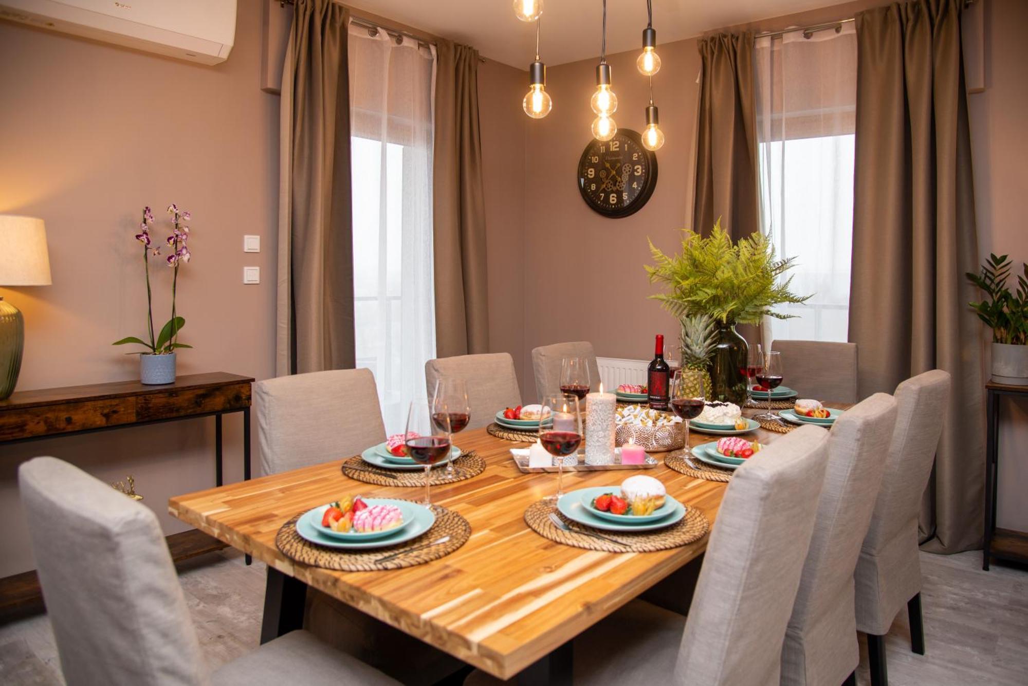 Premium 4 Rooms Apartment กดัญสก์ ภายนอก รูปภาพ