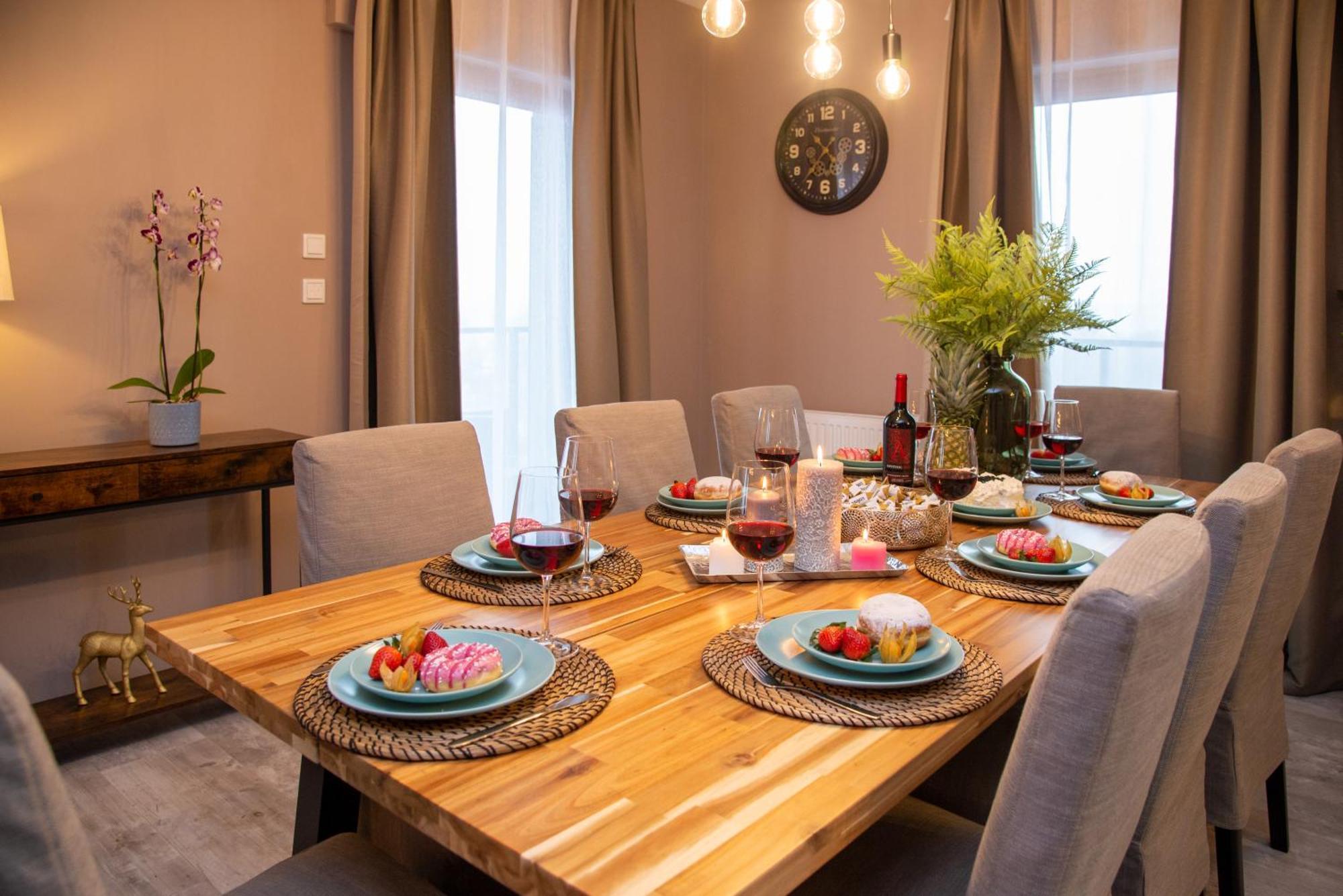 Premium 4 Rooms Apartment กดัญสก์ ภายนอก รูปภาพ