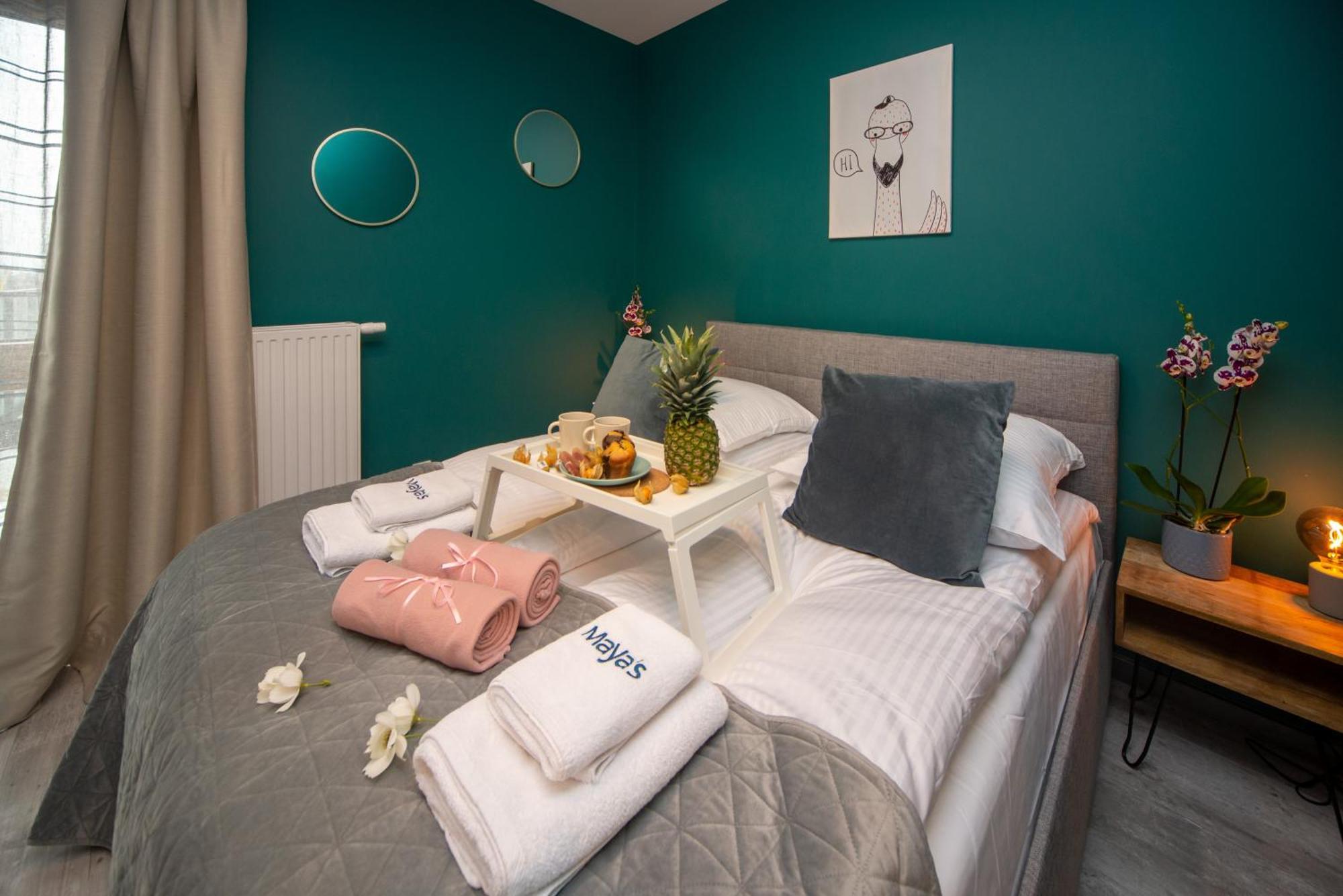 Premium 4 Rooms Apartment กดัญสก์ ภายนอก รูปภาพ