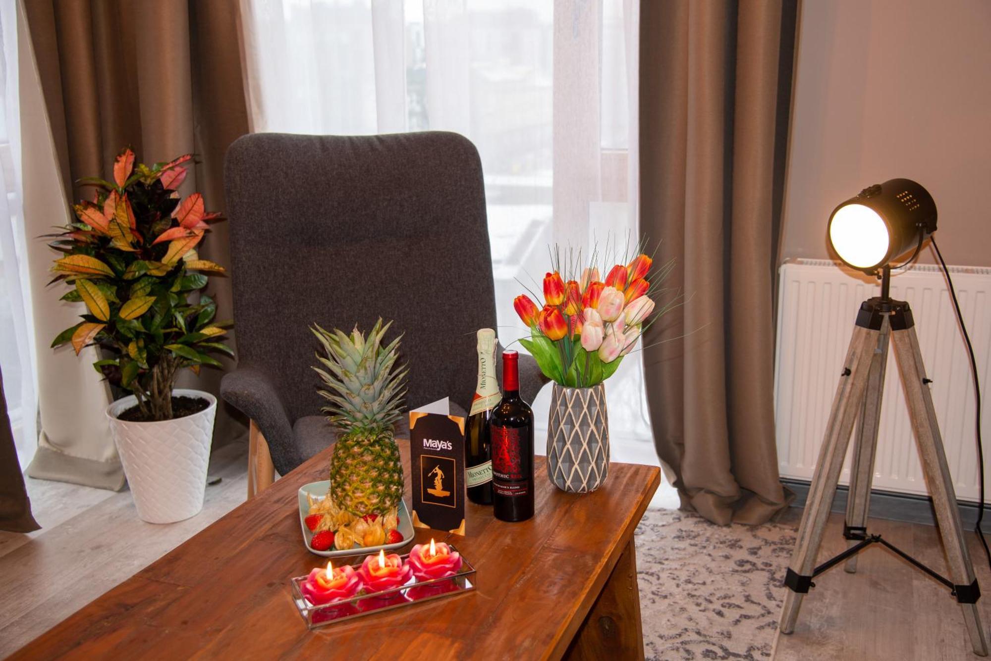 Premium 4 Rooms Apartment กดัญสก์ ภายนอก รูปภาพ