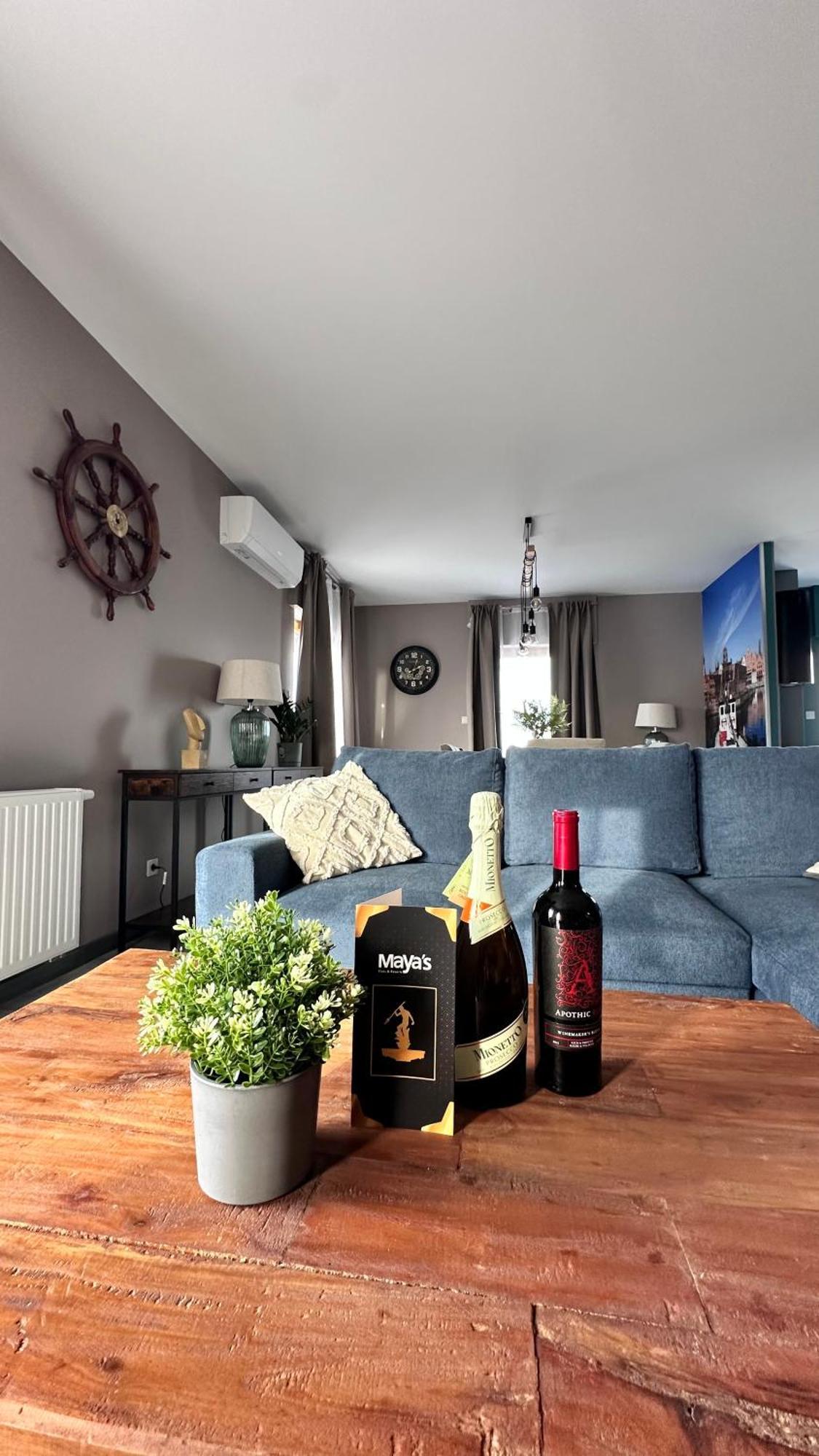 Premium 4 Rooms Apartment กดัญสก์ ภายนอก รูปภาพ