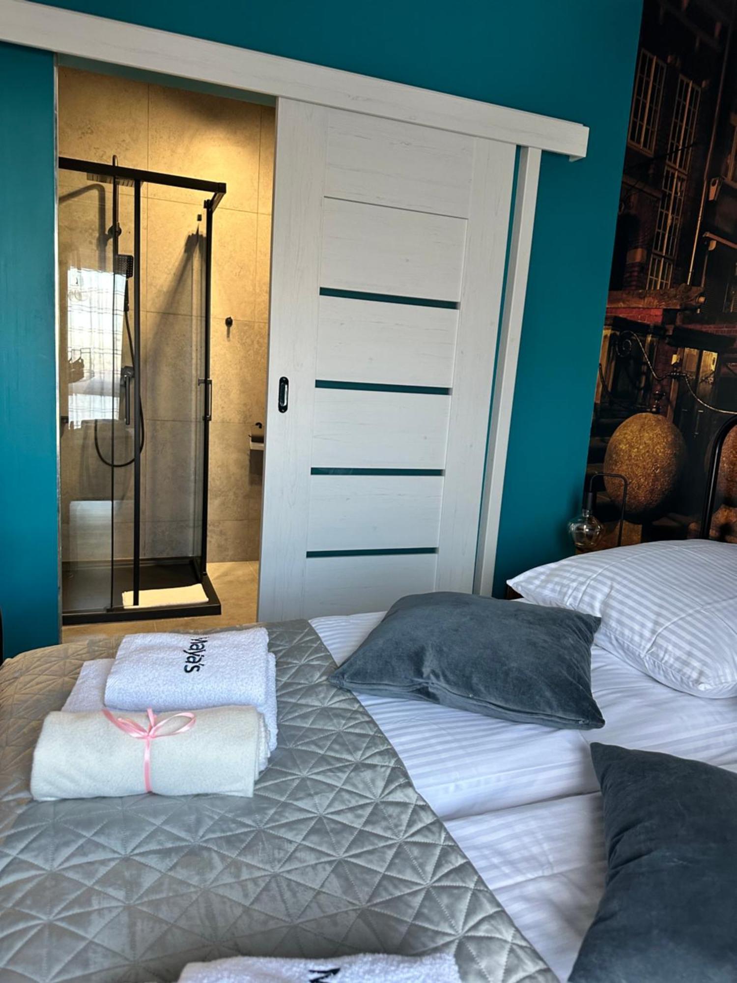 Premium 4 Rooms Apartment กดัญสก์ ภายนอก รูปภาพ